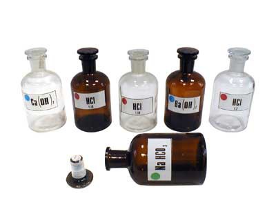 Набор склянок для растворов 250 мл.