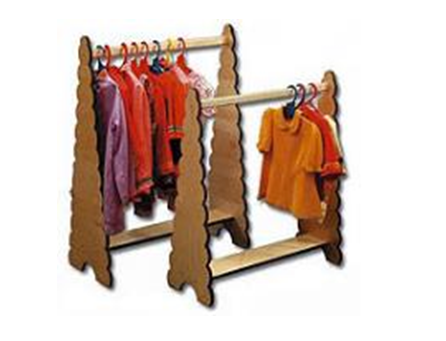 Вешалка ряжения, 55*25*76 см. Материал: фанера.