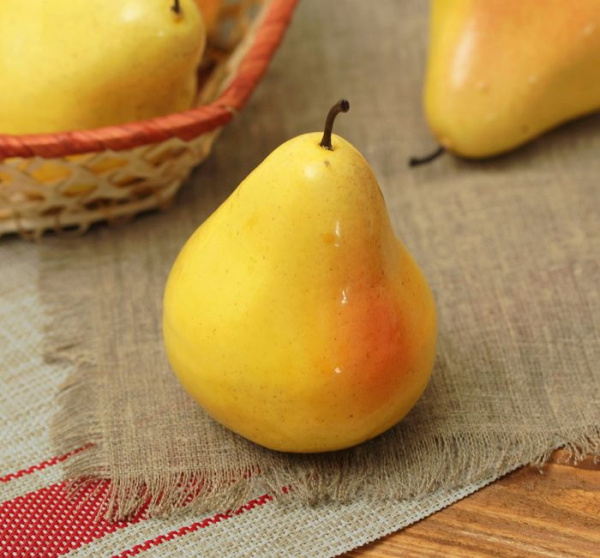 Муляж груша желтая 7*8 см, Пенопласт